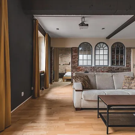 Stara Przedzalnia Bed & Breakfast Zyrardow
