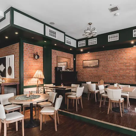 Stara Przedzalnia Bed & Breakfast Zyrardow