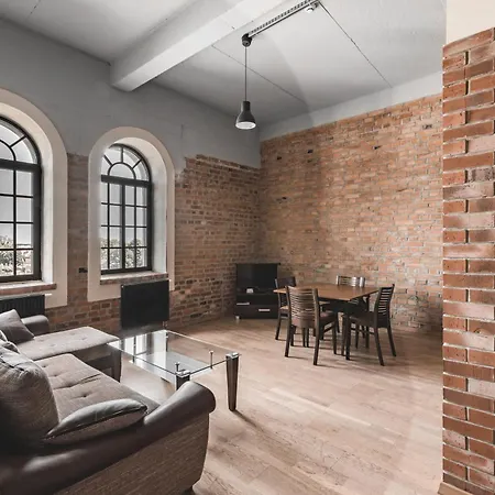 Stara Przedzalnia Frühstückspension Zyrardow