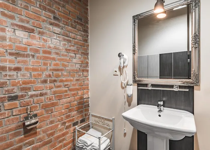 Stara Przędzalnia 4*