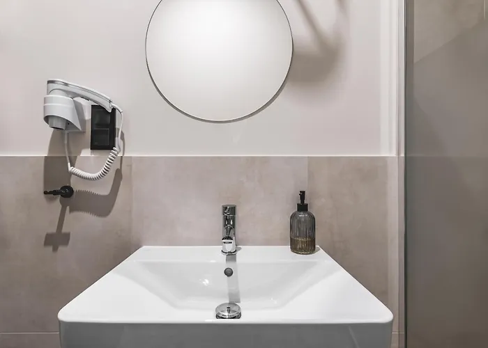 Nocleg ze śniadaniem Stara Przędzalnia 4*