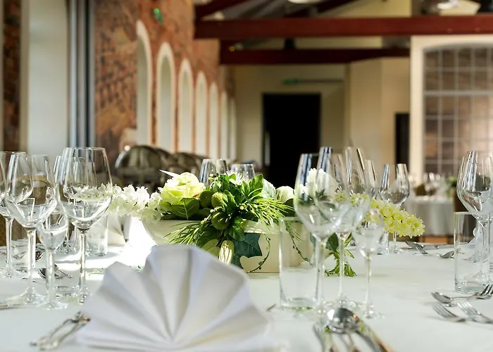 Stara Przędzalnia Nocleg ze śniadaniem 4*